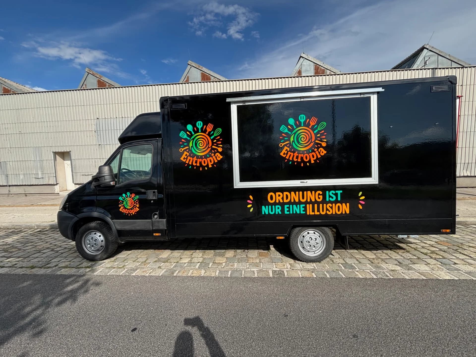 Voll ausgestatteter Foodtruck zu vermieten-sofort einsatzbereit